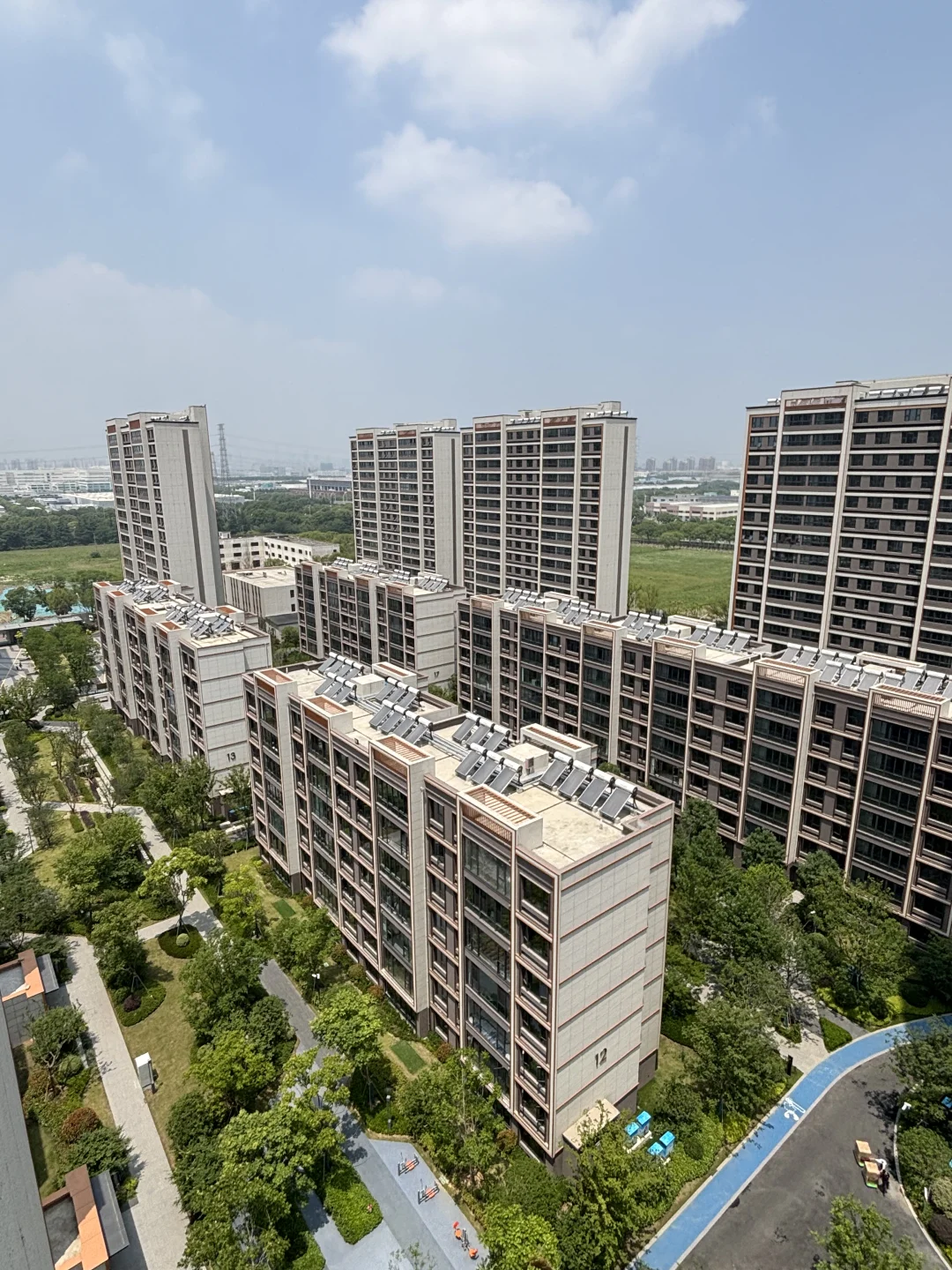 准备出国了，忍痛卖掉园区去年原315，现220