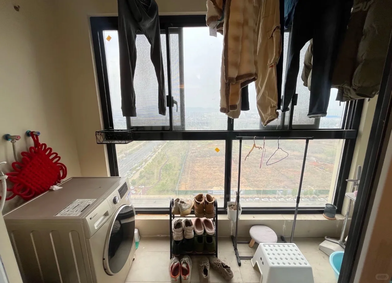 石家庄自住转租 1300 俩室