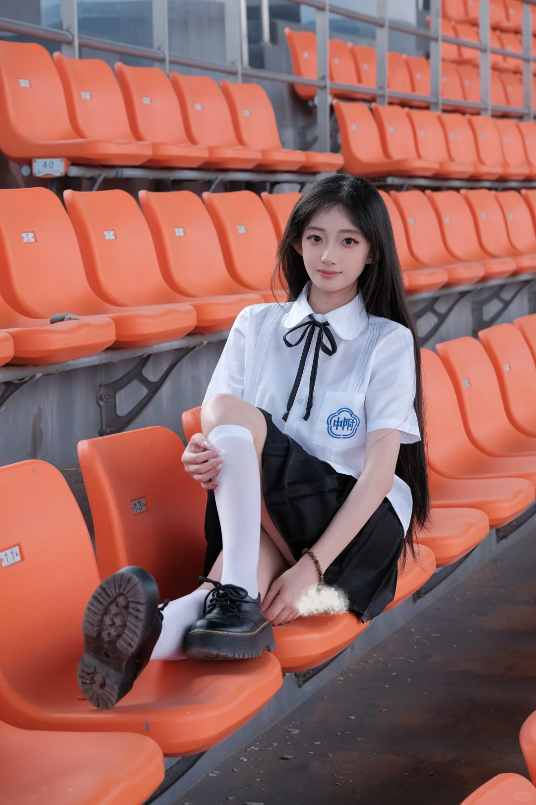 白丝袜+校服=永远的少女感配方💕