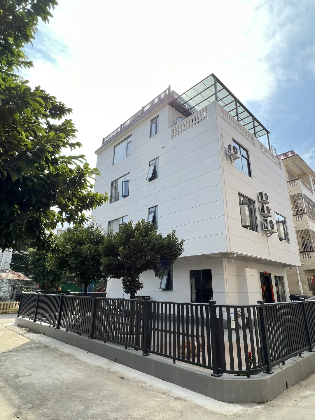 当然要住漂亮房子啦🏠