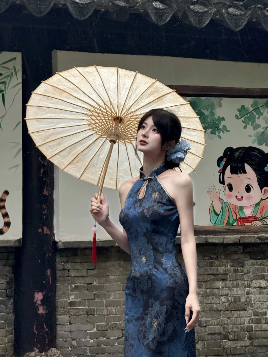 存一些雨天拍旗袍的姿势