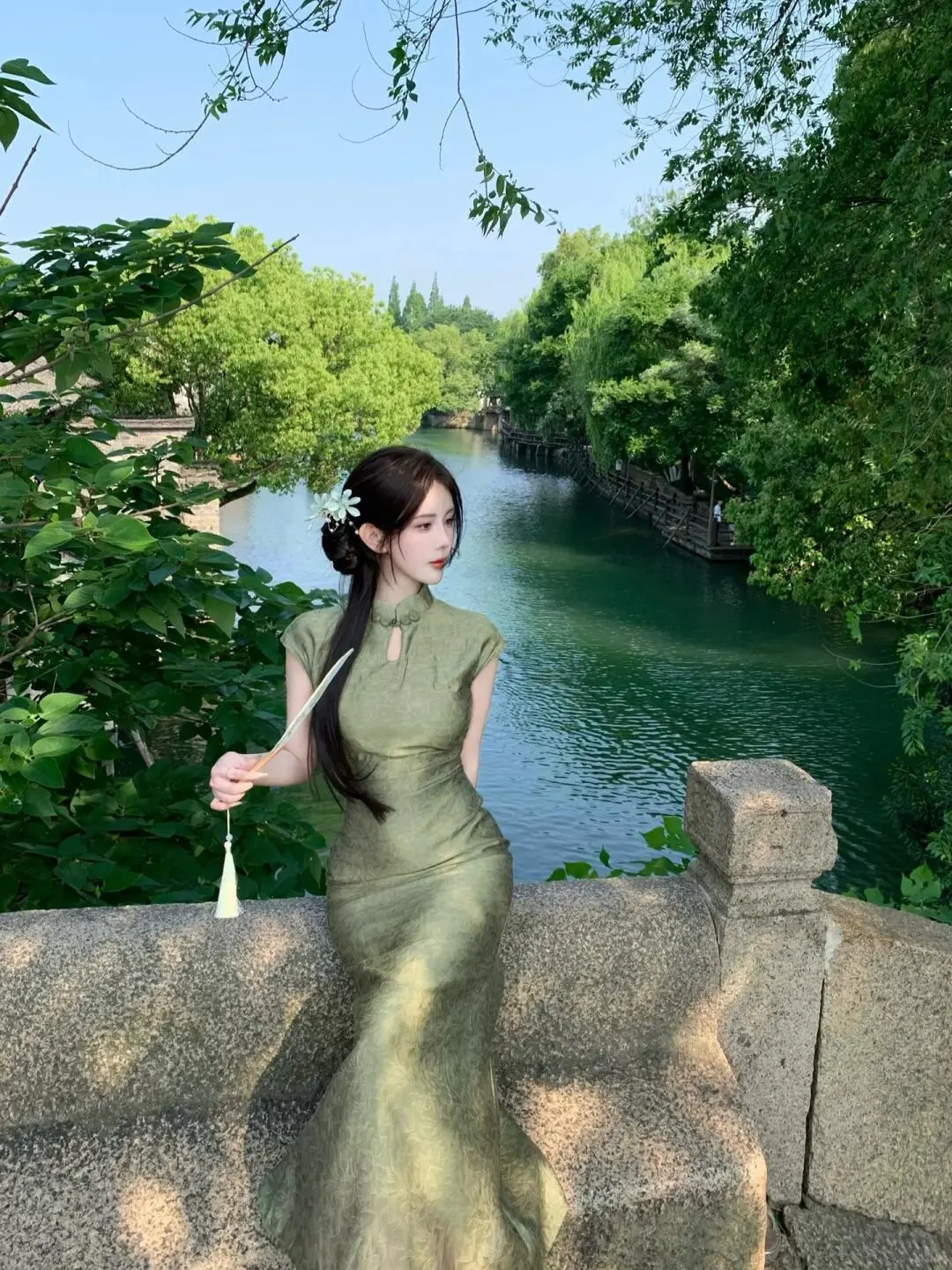 在苏州拍到了人生旗袍照📷妆造只要199r