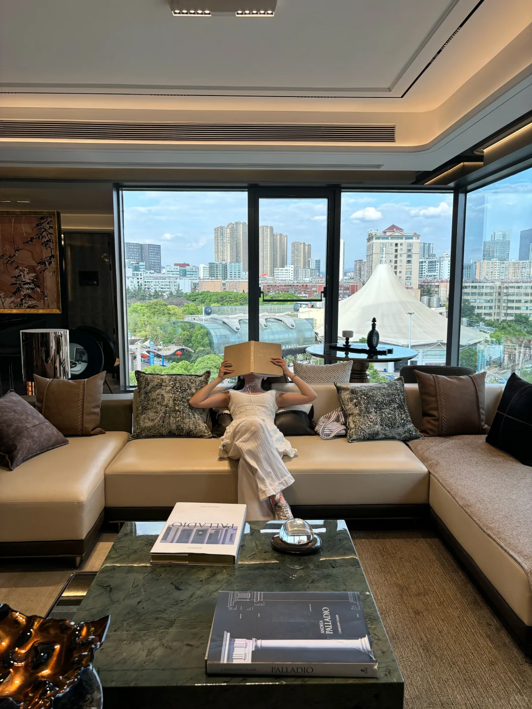 📕00后女生 看房的一天