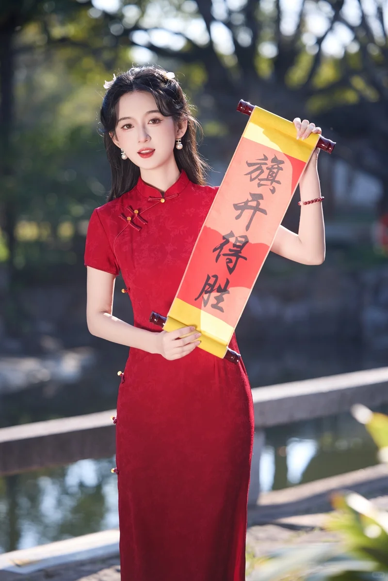 永远偏爱红色，旗袍也要是它🔥