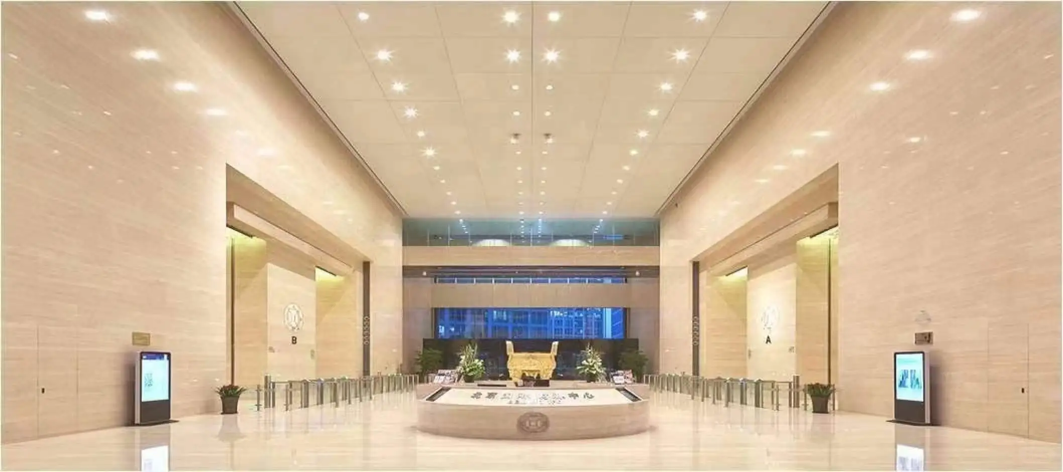 这建筑还真的挺有未来感的？国际财源中心？