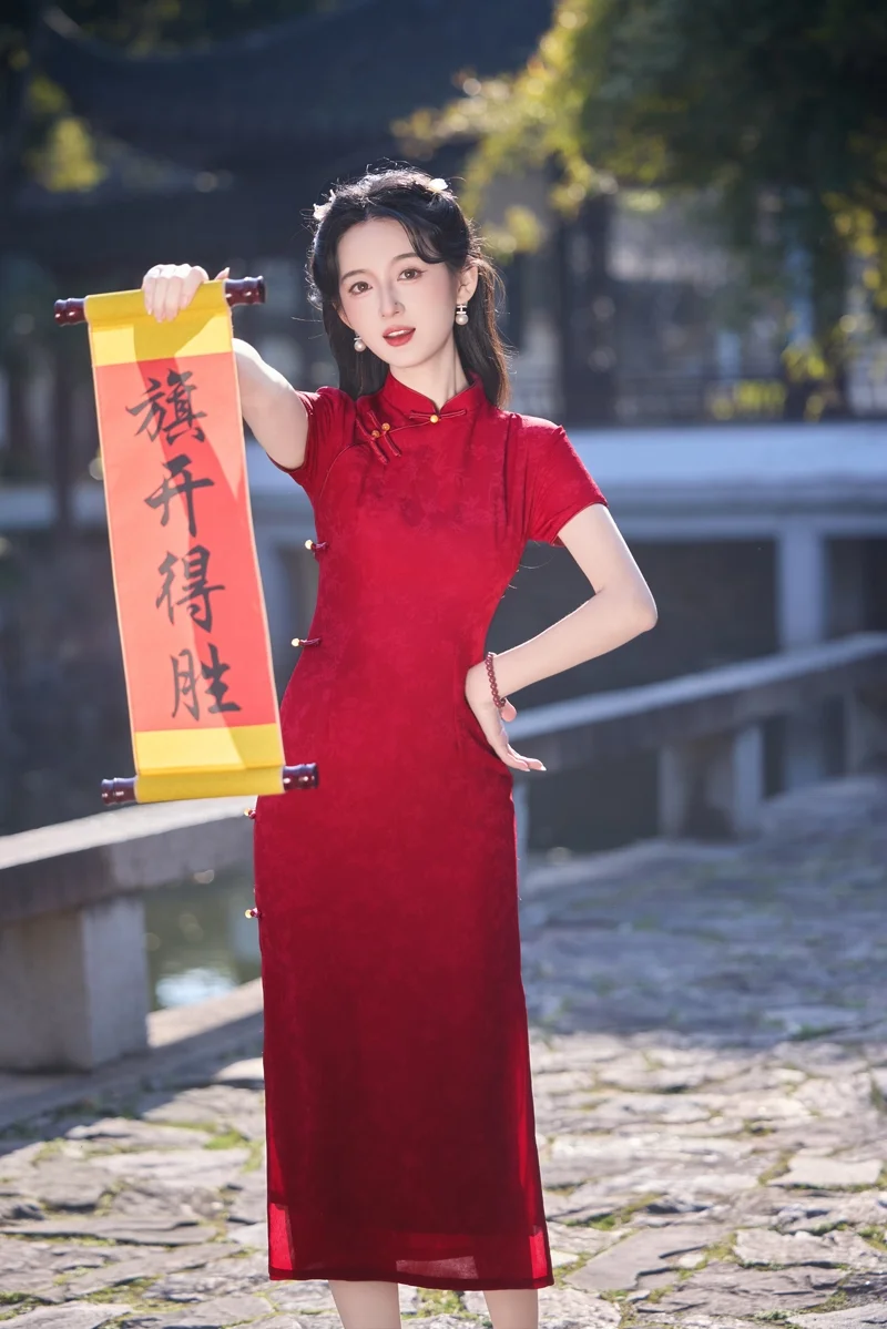 永远偏爱红色，旗袍也要是它🔥