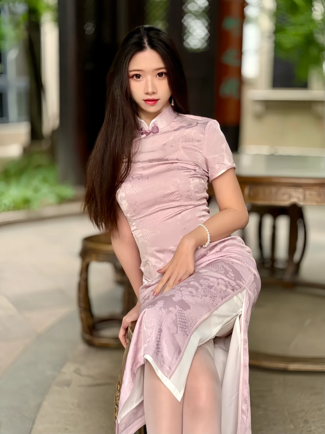 粉紫旗袍➕高跟鞋，太美了吧