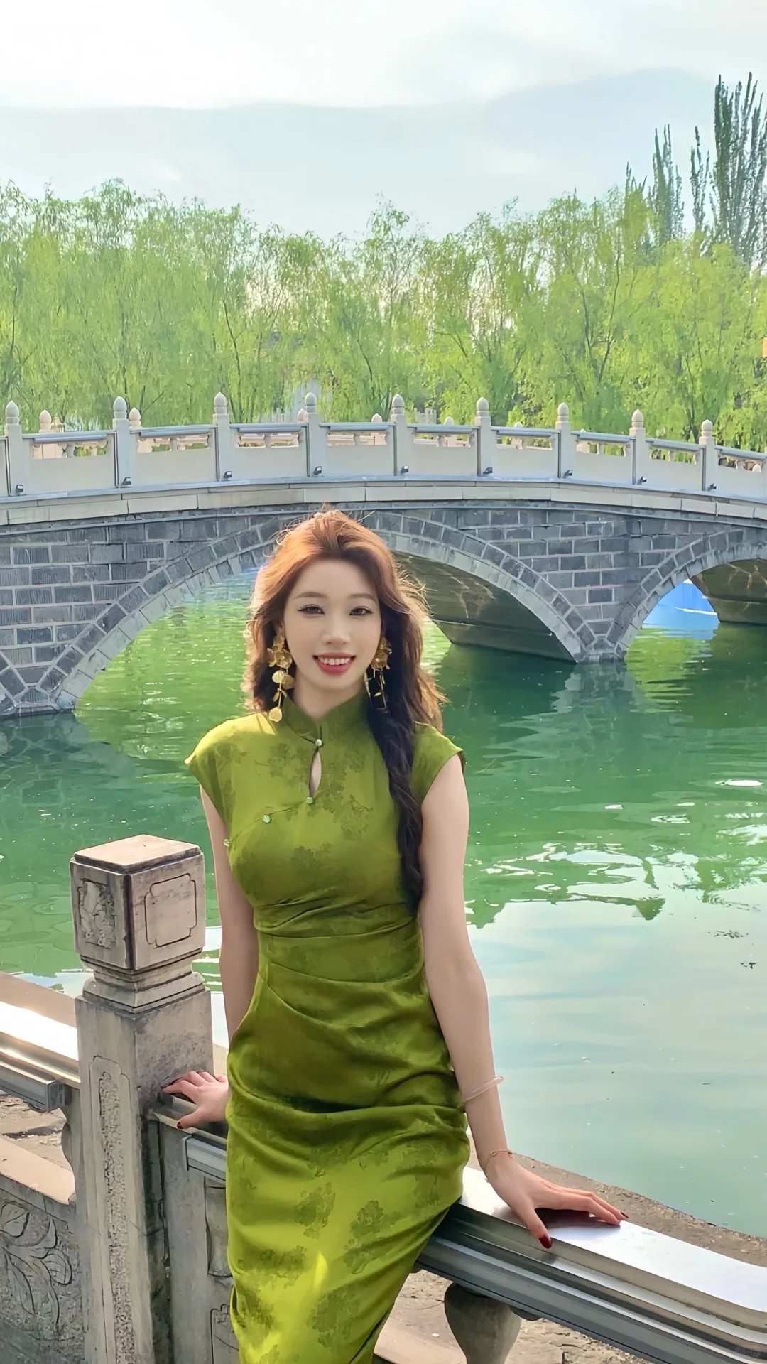 超显白的绿色旗袍，绝美