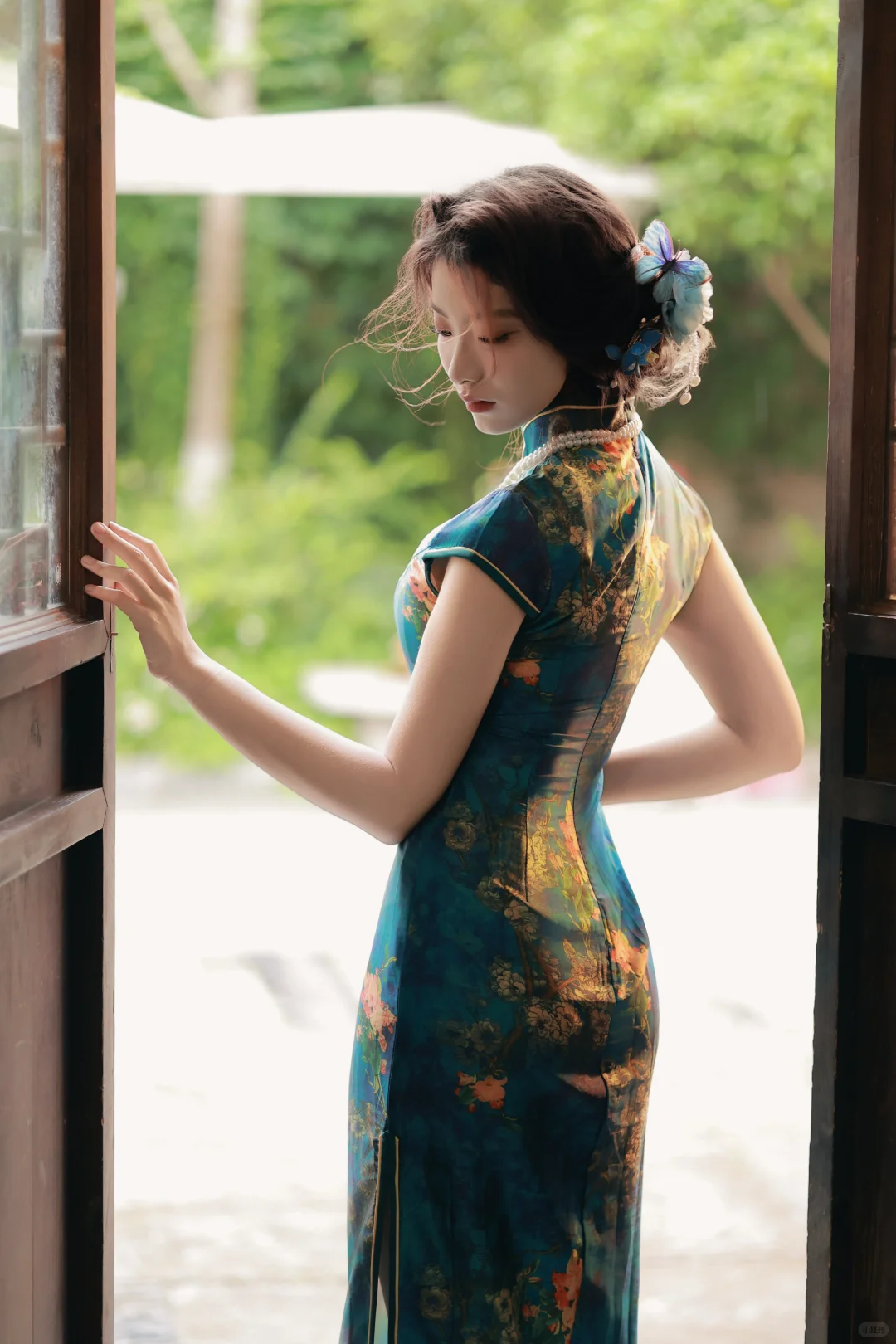是旗袍，是艺术，是诗情画意
