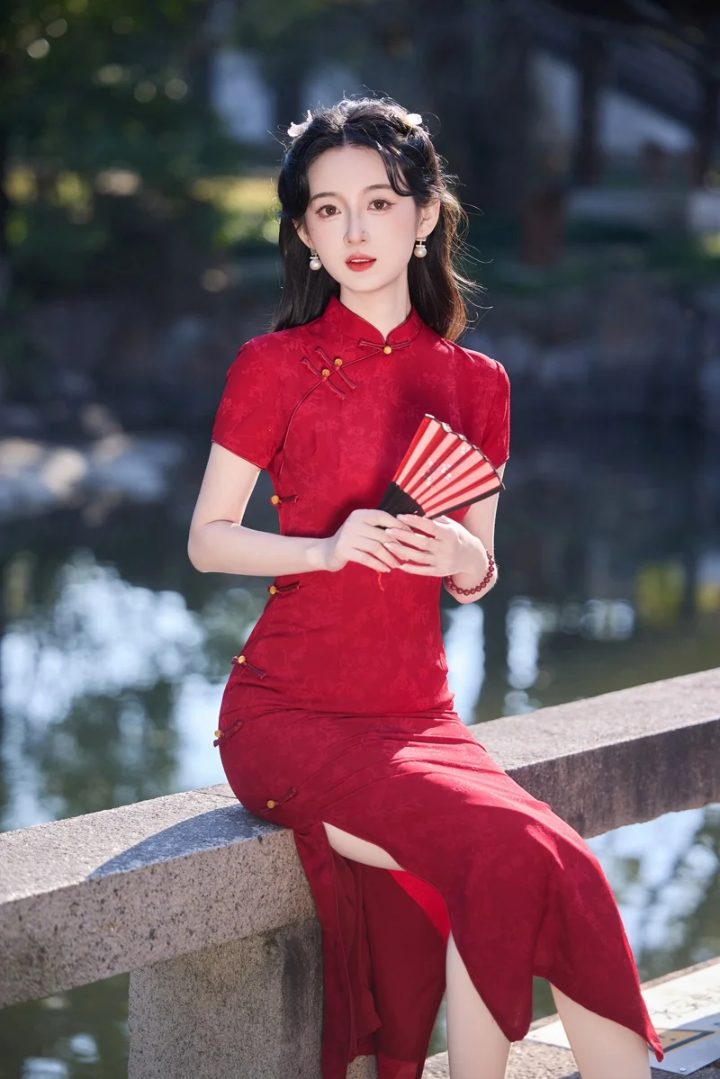 永远偏爱红色，旗袍也要是它🔥