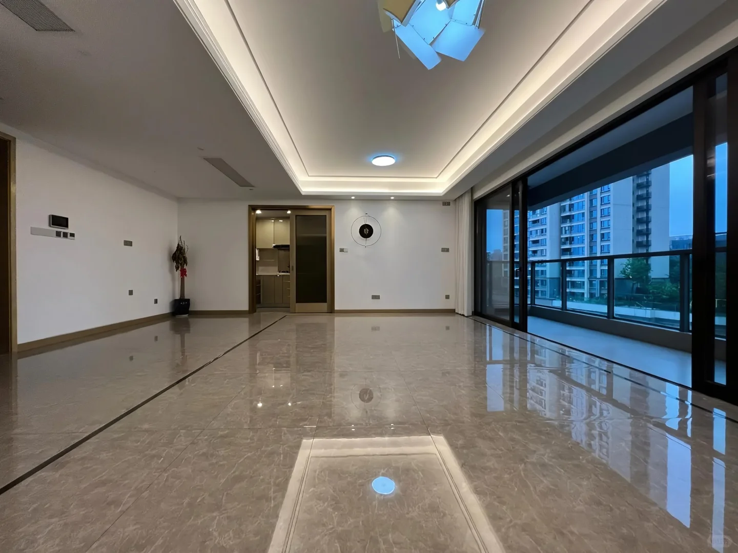 个人出 2.5环精装洋房180W原245 全新未住人