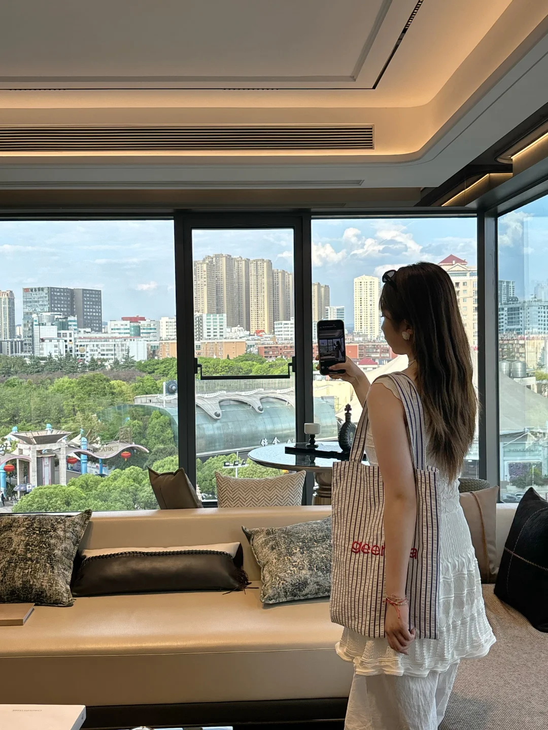 📕00后女生 看房的一天