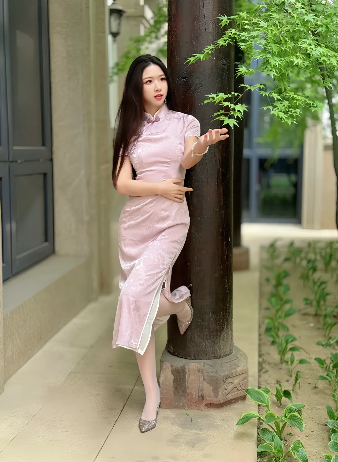 粉紫旗袍➕高跟鞋，太美了吧