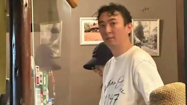王思聪抛售豪宅，内景曝光引热议