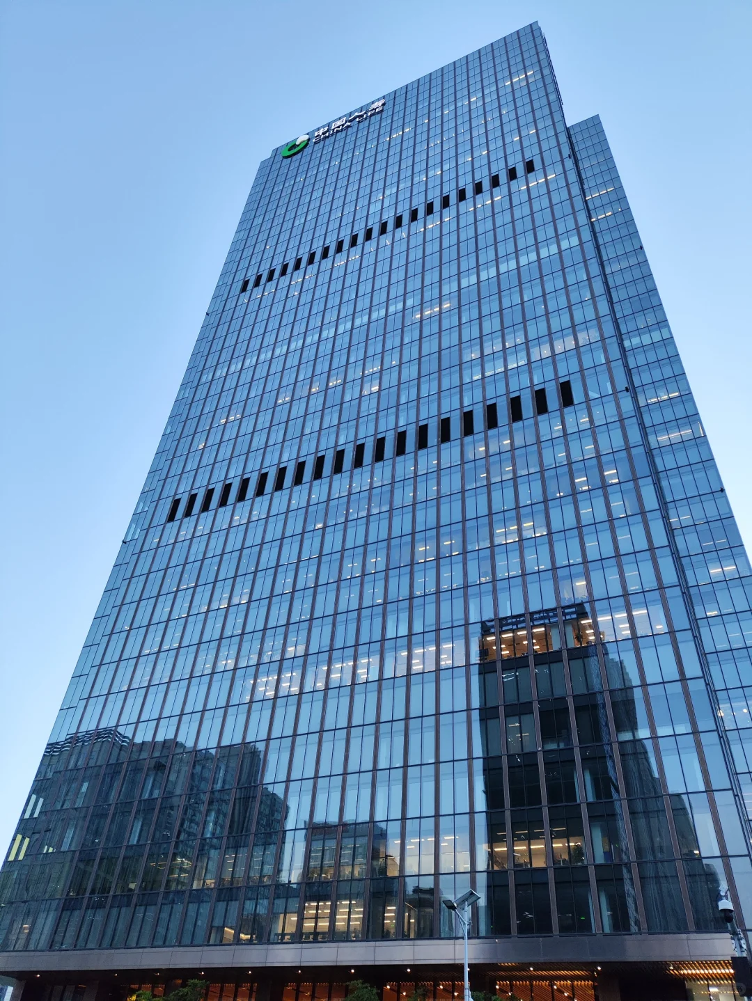 CBD方方正正的建筑 国寿金融中心