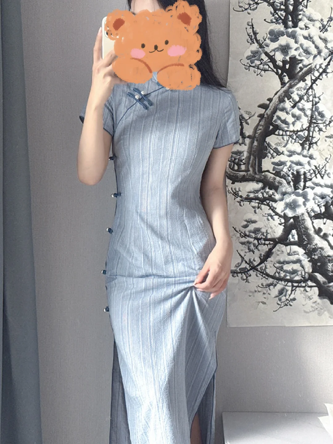 浅蓝竖纹旗袍，轻吟时光里的优雅旋律