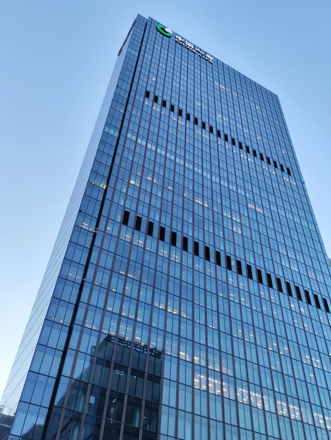 CBD方方正正的建筑 国寿金融中心