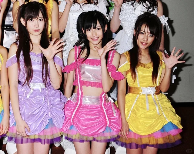 在美人和美人之间…散发着最强美少女的辉光