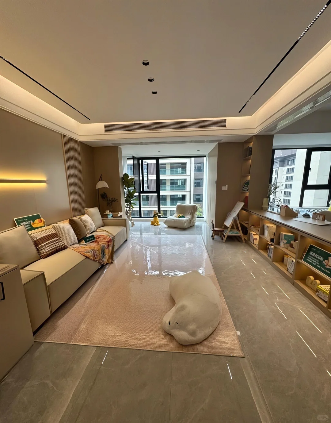 龙泉地铁口 首付10W拿下精装套三 总價67W
