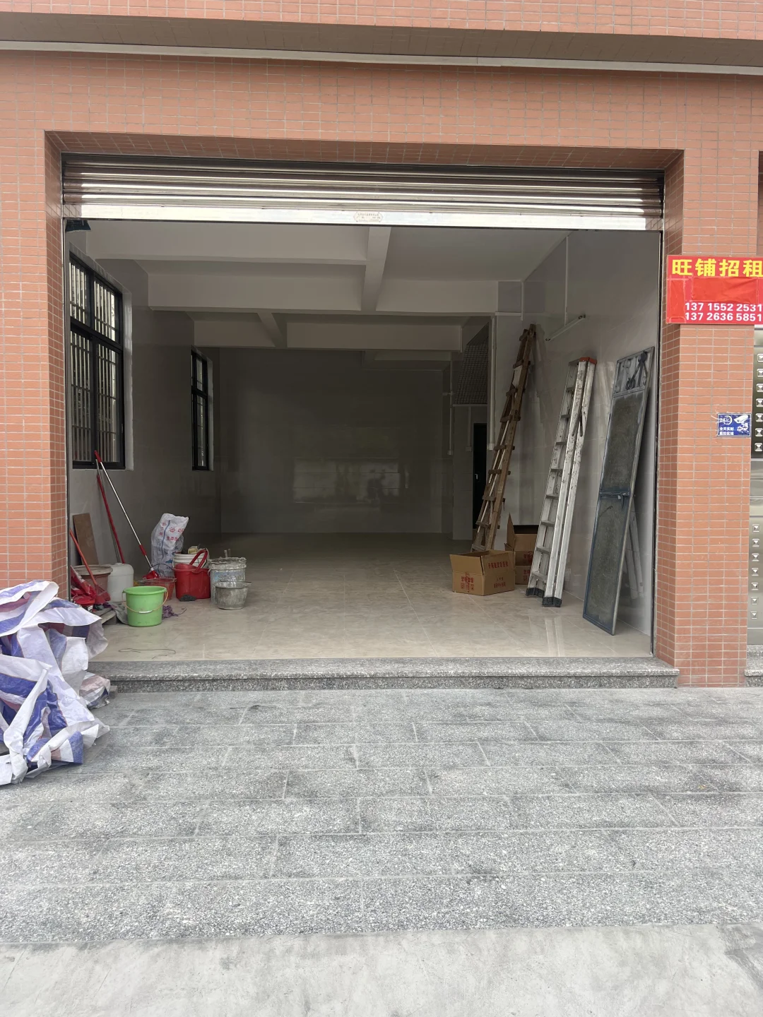 出租旺铺！