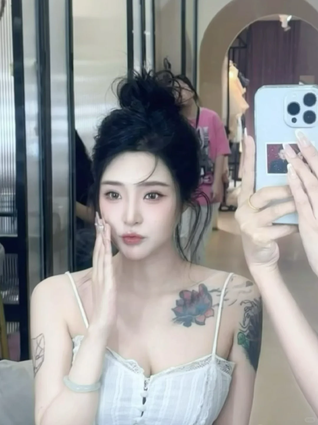 绝美对镜拍📸