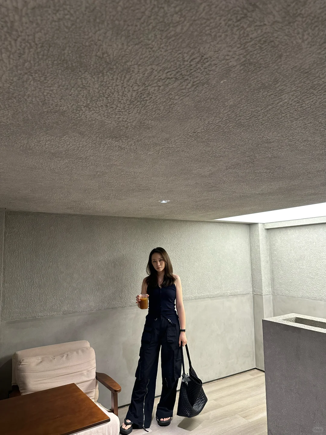 每当别人猛夸我好看的时候我总是很心虚