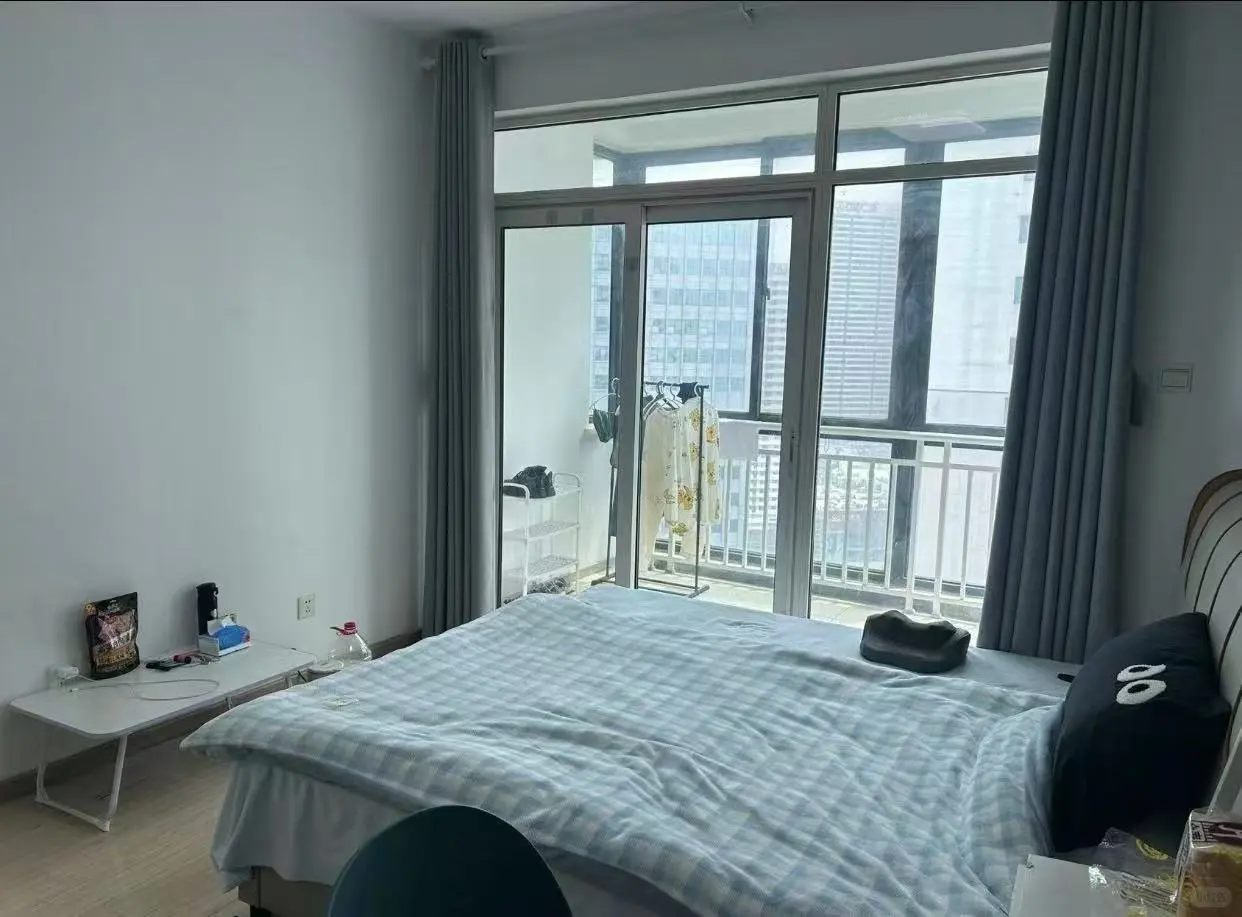 干净简约的小宿舍，太舒服了！