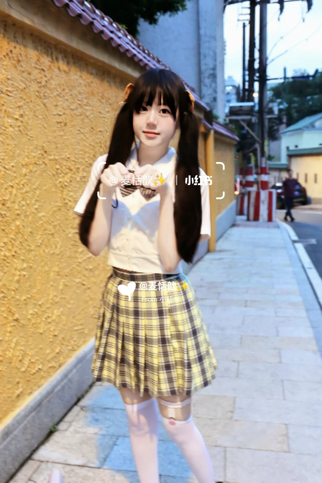 拍了东山口的白丝jk萌妹✨双马尾jk少女写真