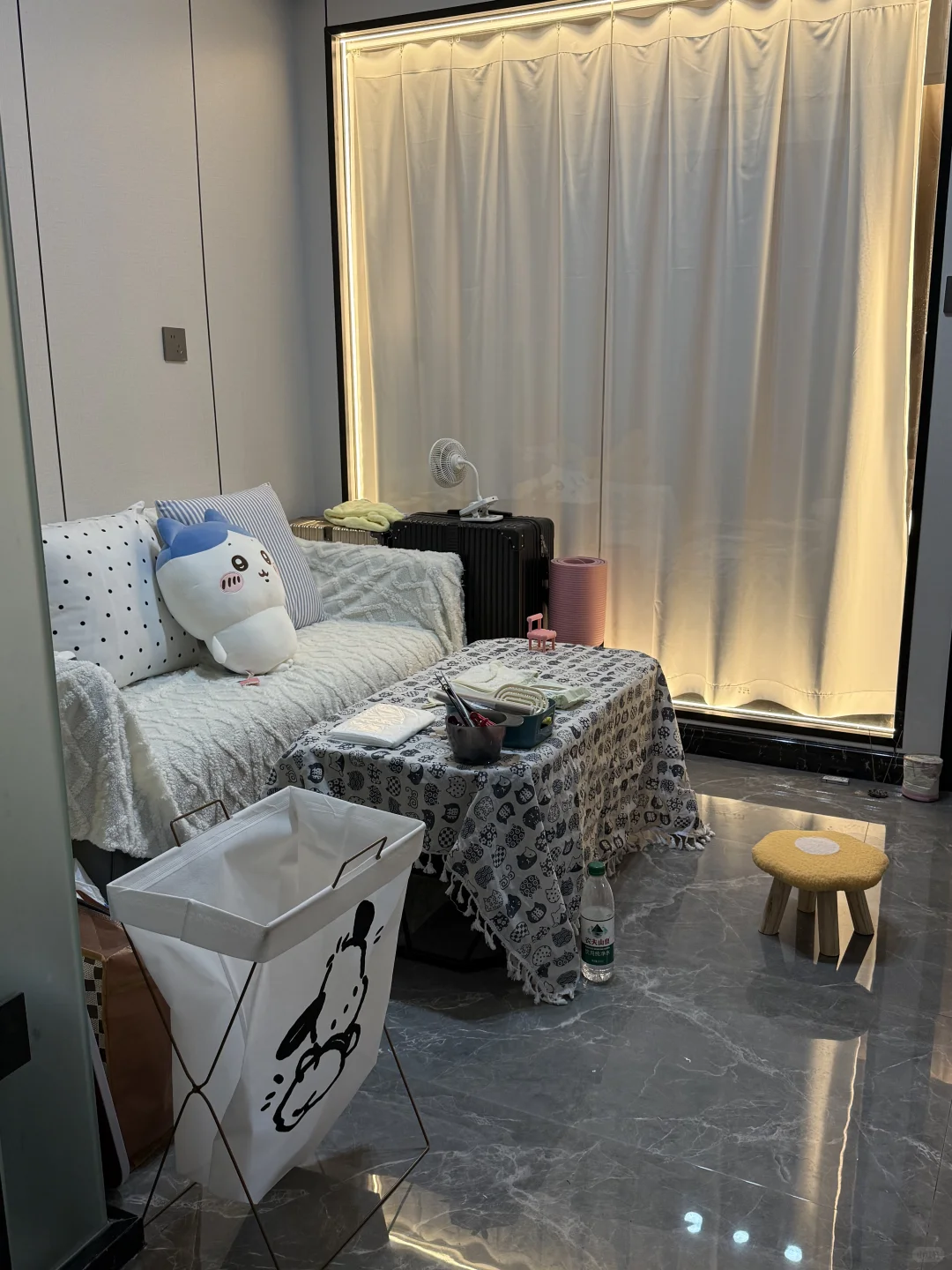 右滑看我新入住的一室一厅
