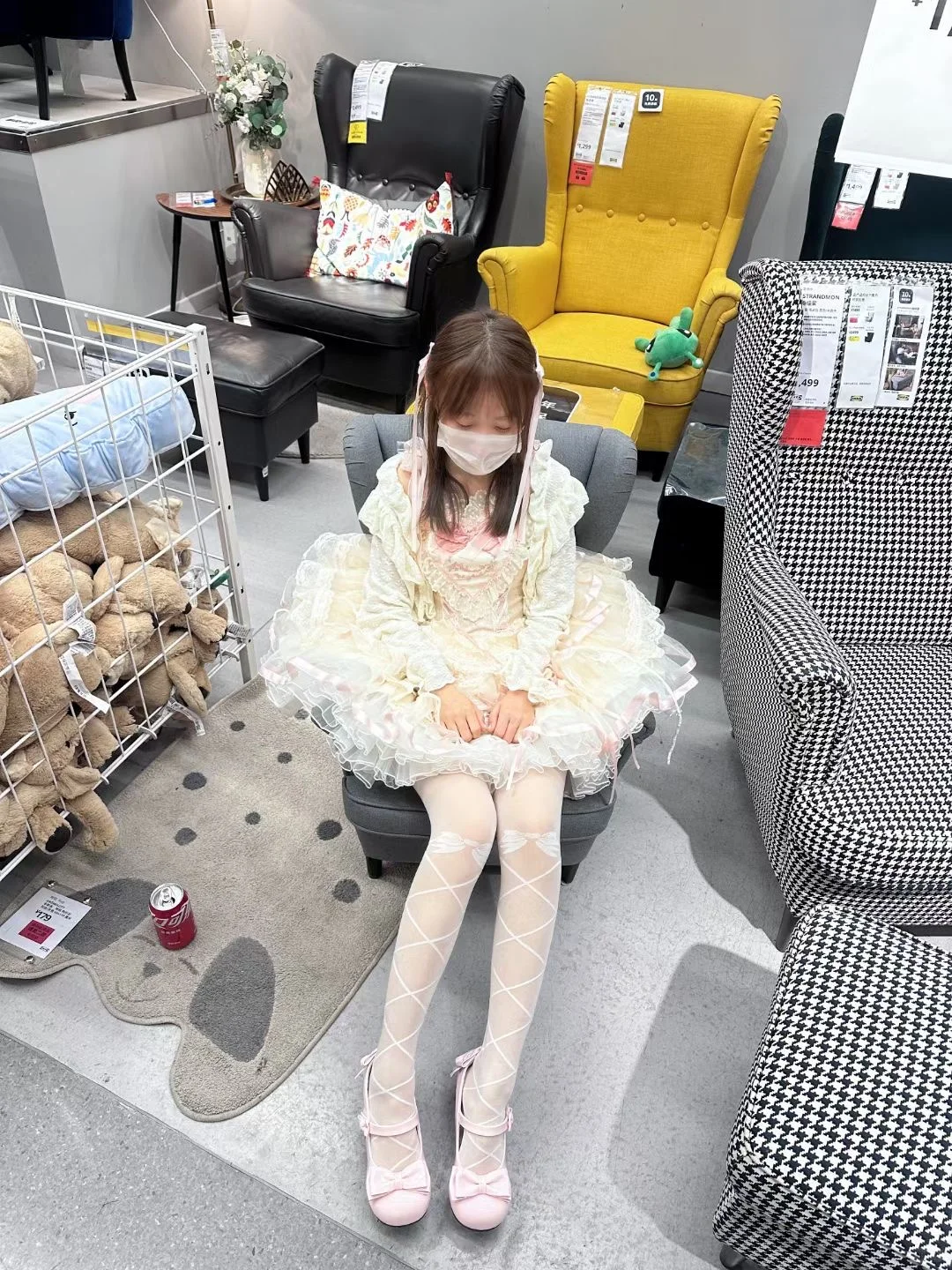 lo裙配白丝不奇怪呢