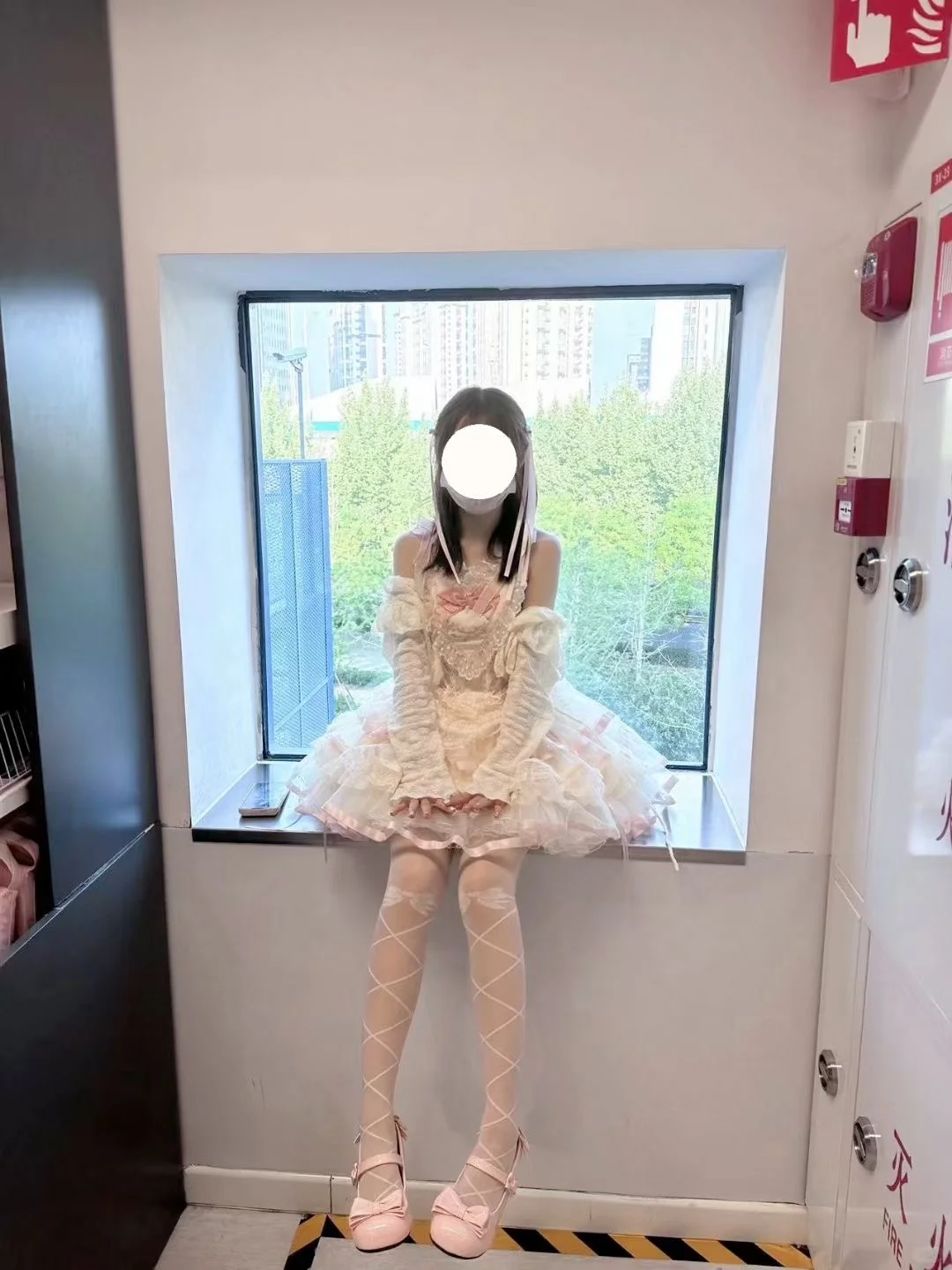 lo裙配白丝不奇怪呢