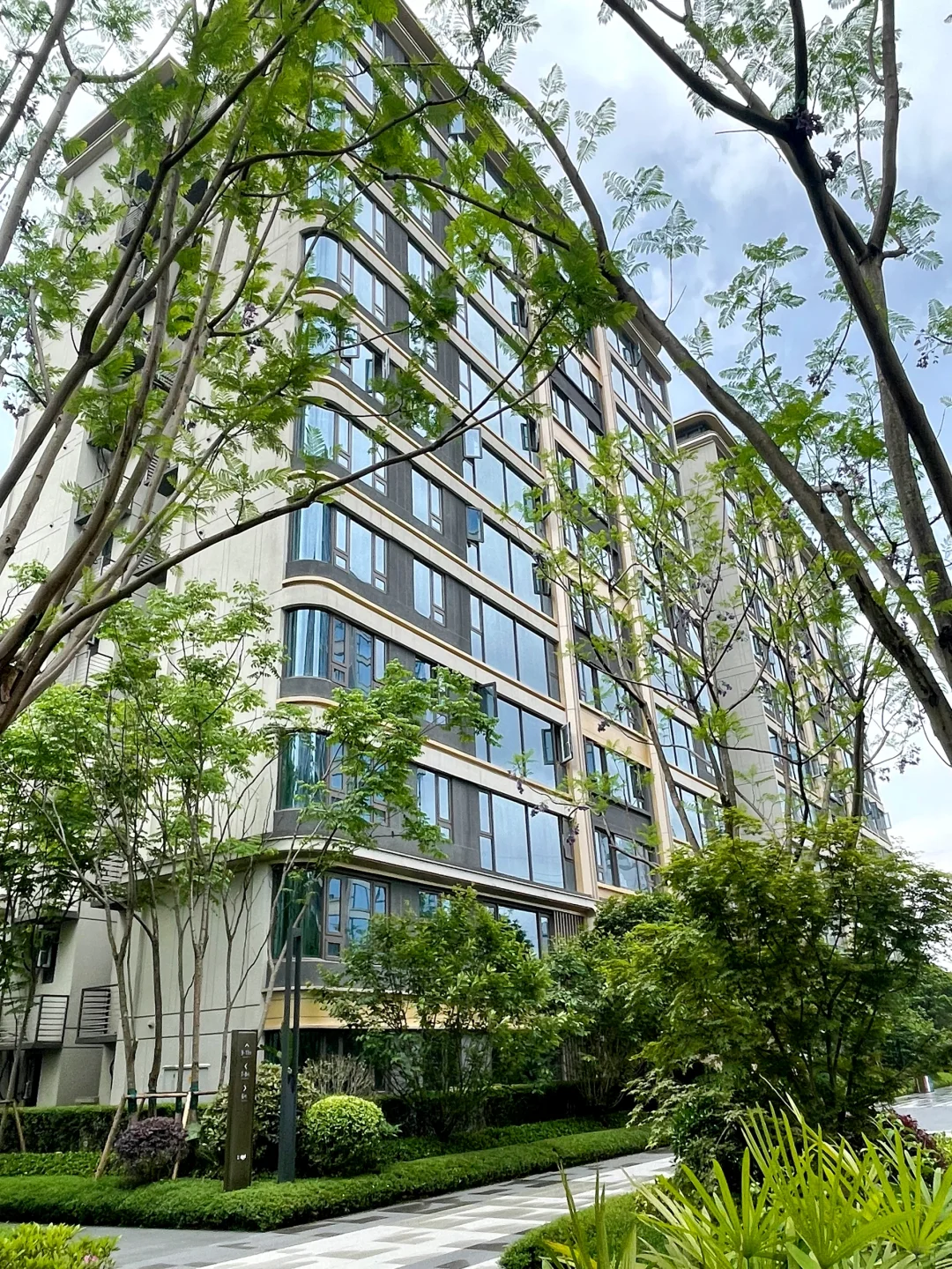 重庆洋房，118平，215万，送100平花园