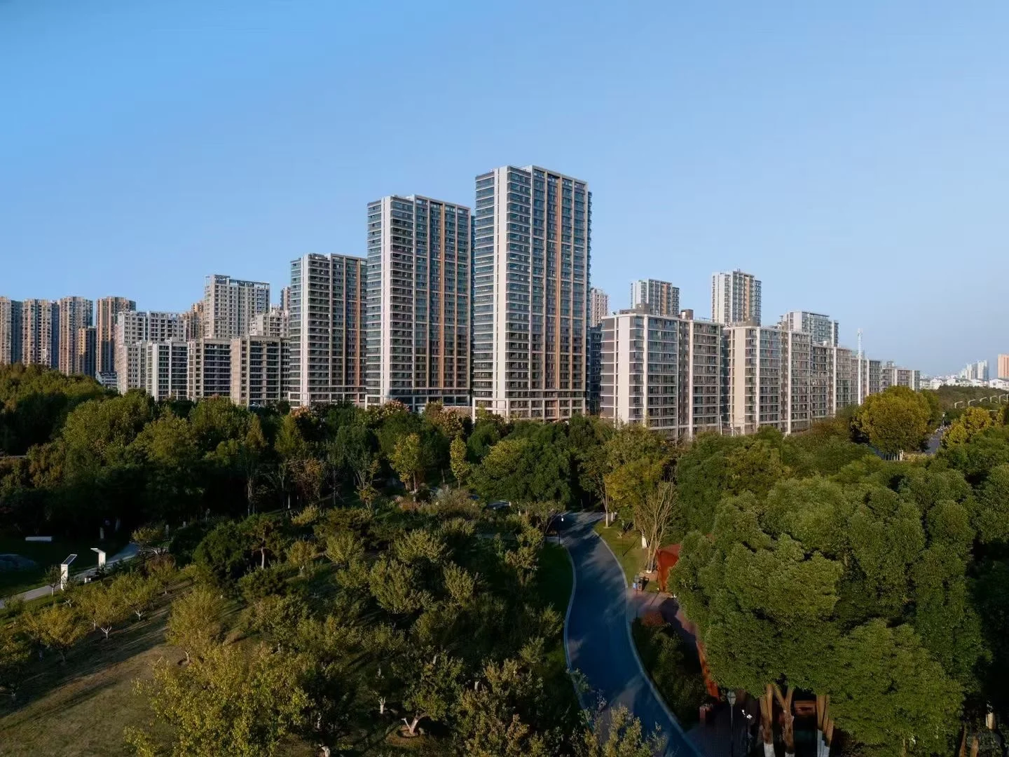 置地中心 公园里的家