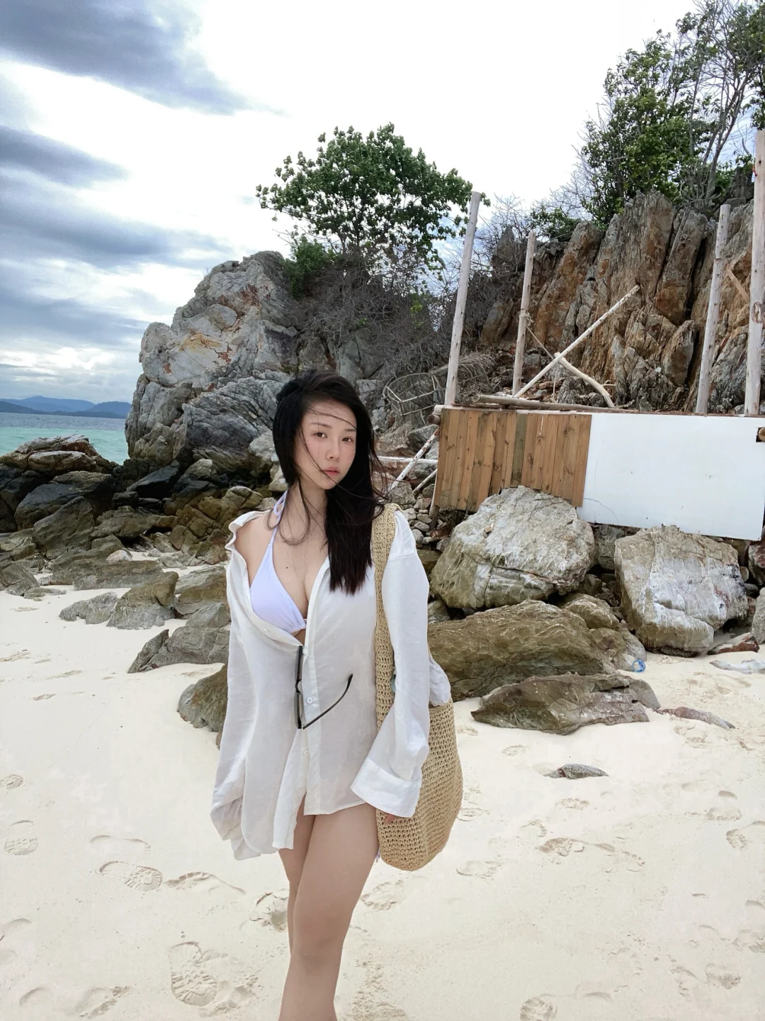 不敢发朋友圈的比基尼照