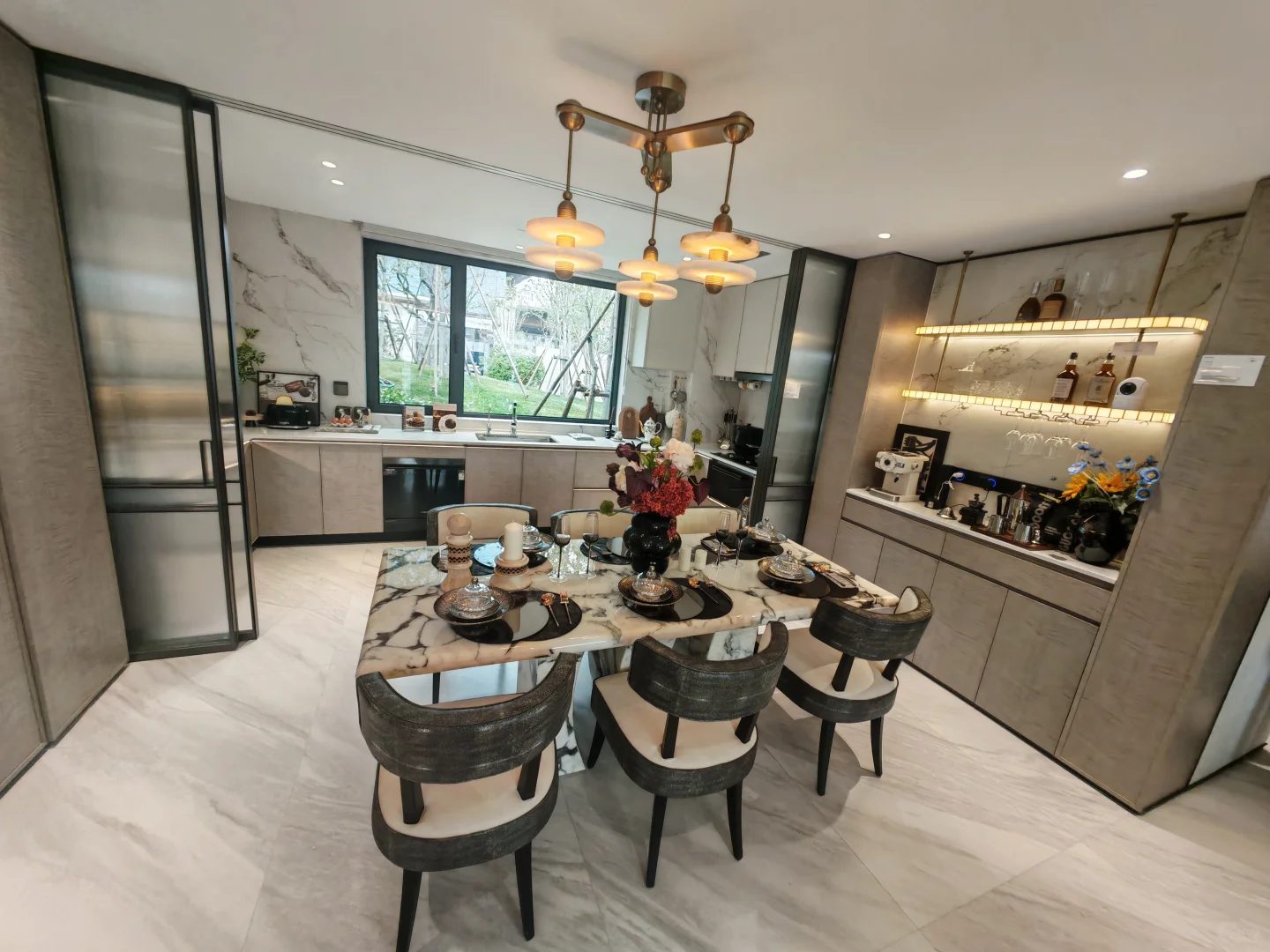 河东中环丨350万起入住湖景奢宅🏡