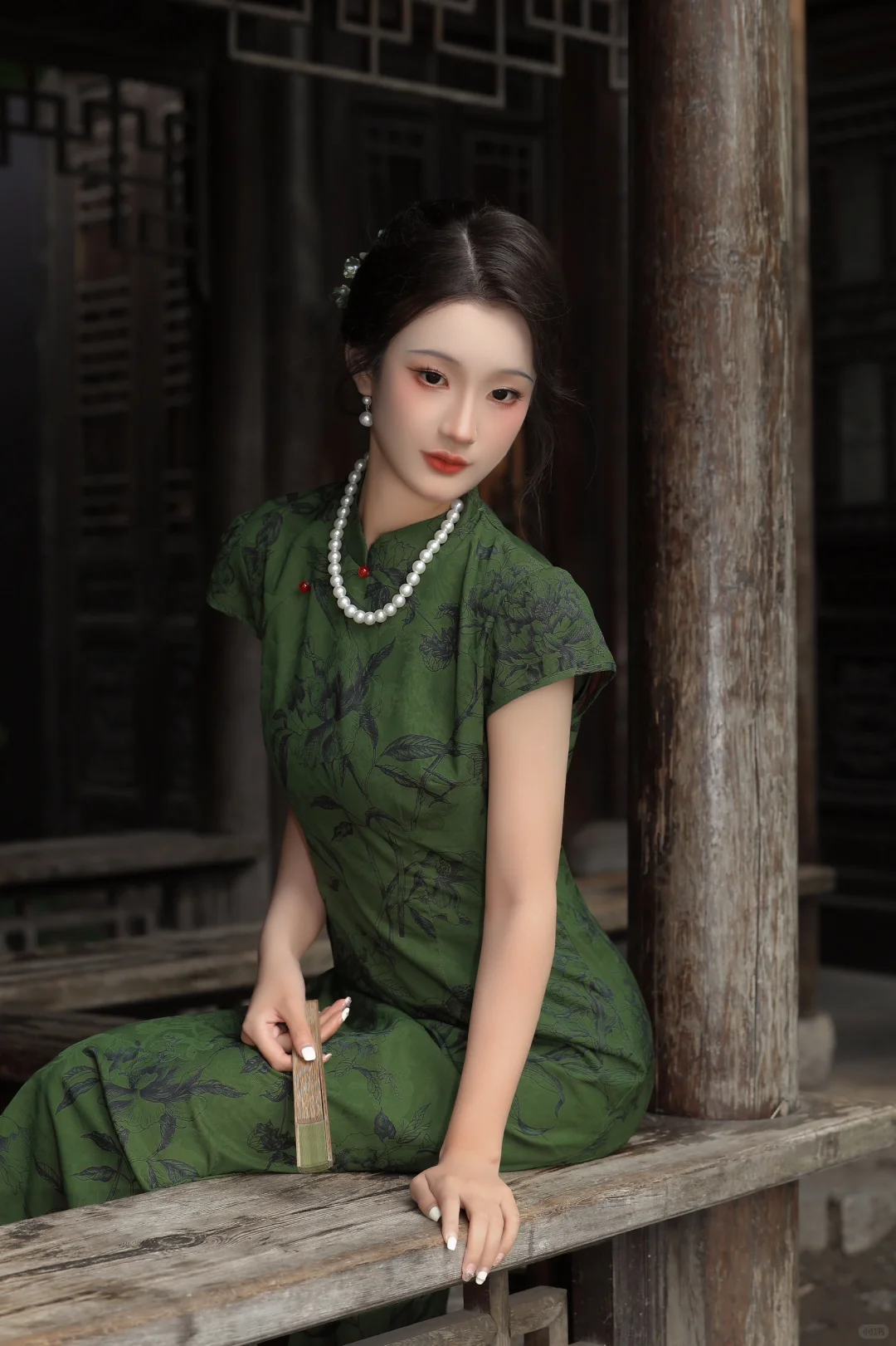 旗袍跟着我这么摆！绝对好看