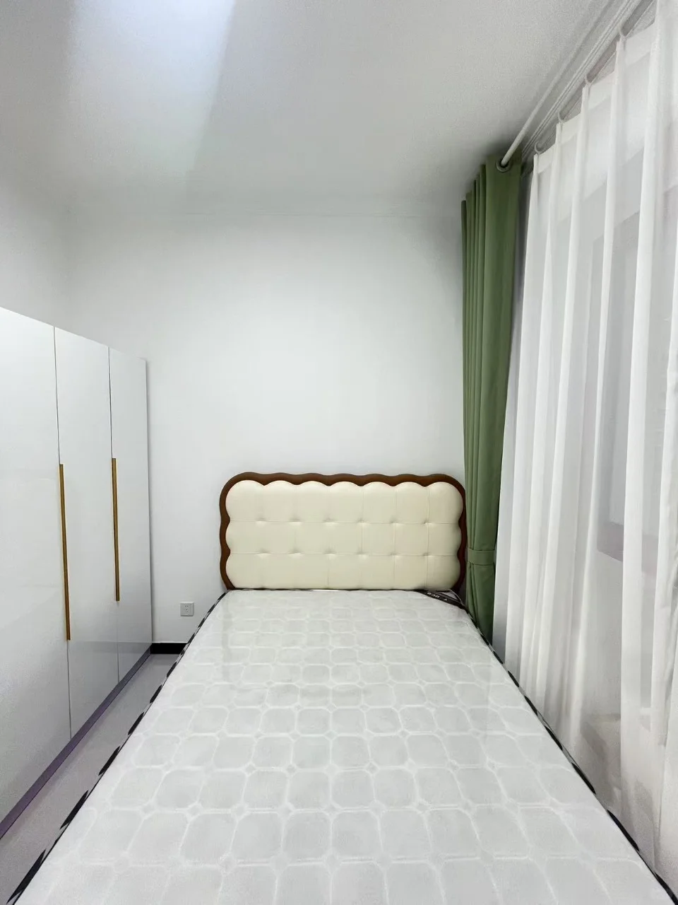 幸福汇豪装两居 首次出租 押一付一