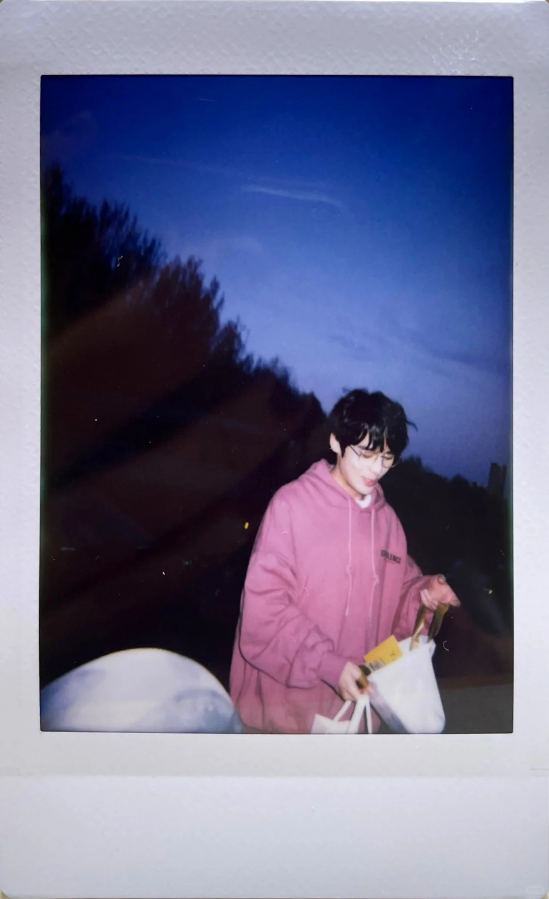 草莓泡芙吞噬邯郸写字楼