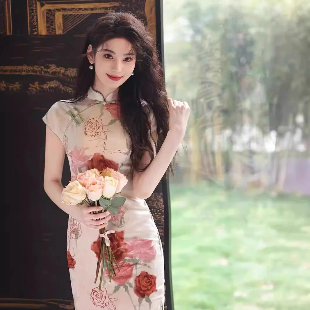 新中式旗袍【淘宝搜：蓉燊服饰店】