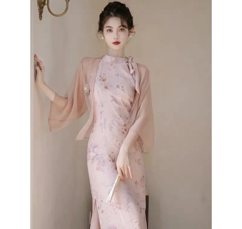 新中式旗袍【淘宝搜：蓉燊服饰店】