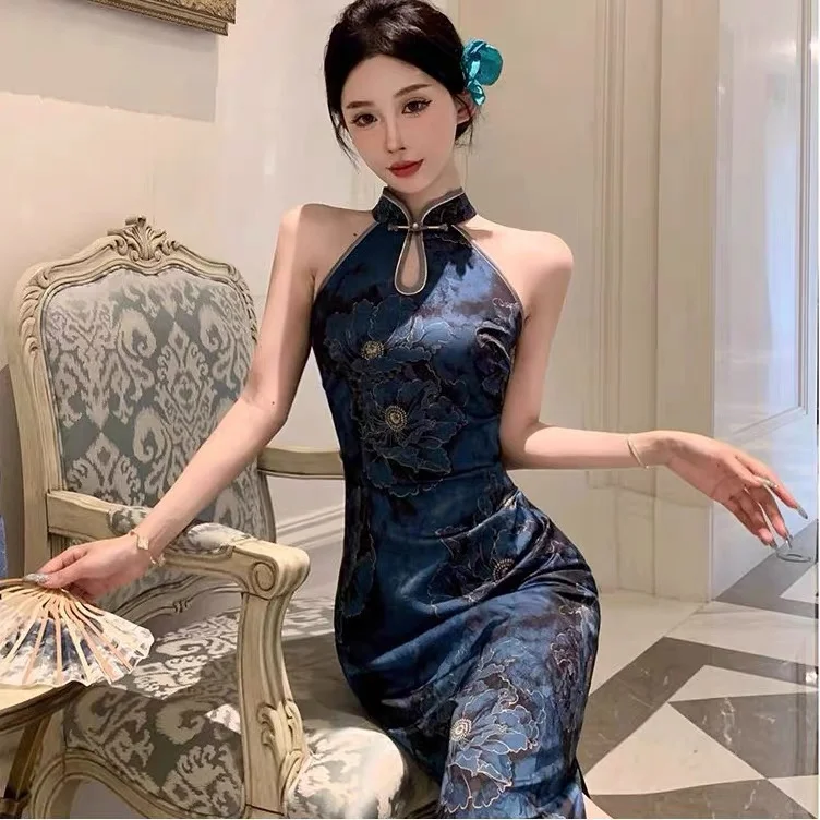 新中式旗袍【淘宝搜：蓉燊服饰店】