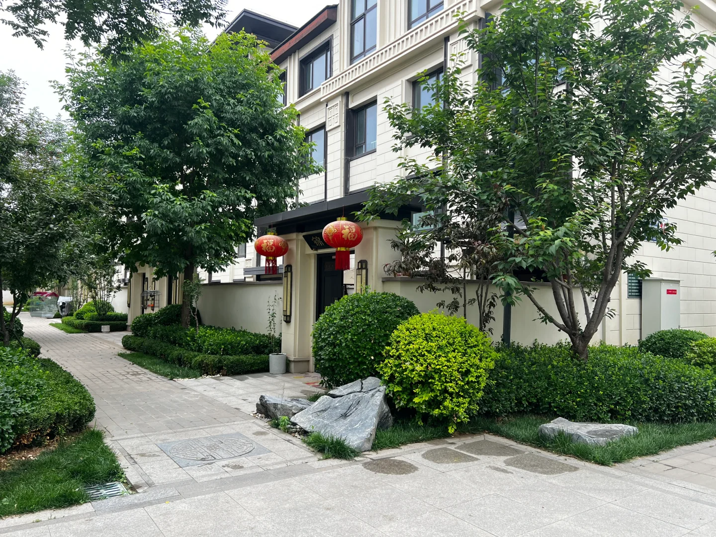 20岁羡慕别人住楼30岁北京住别墅怎么样？