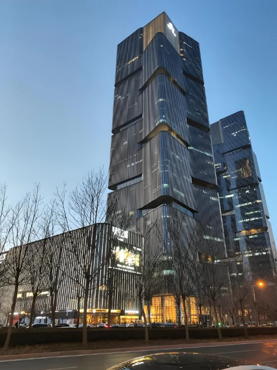 在郑州找工作这几座写字楼听说雷公司多