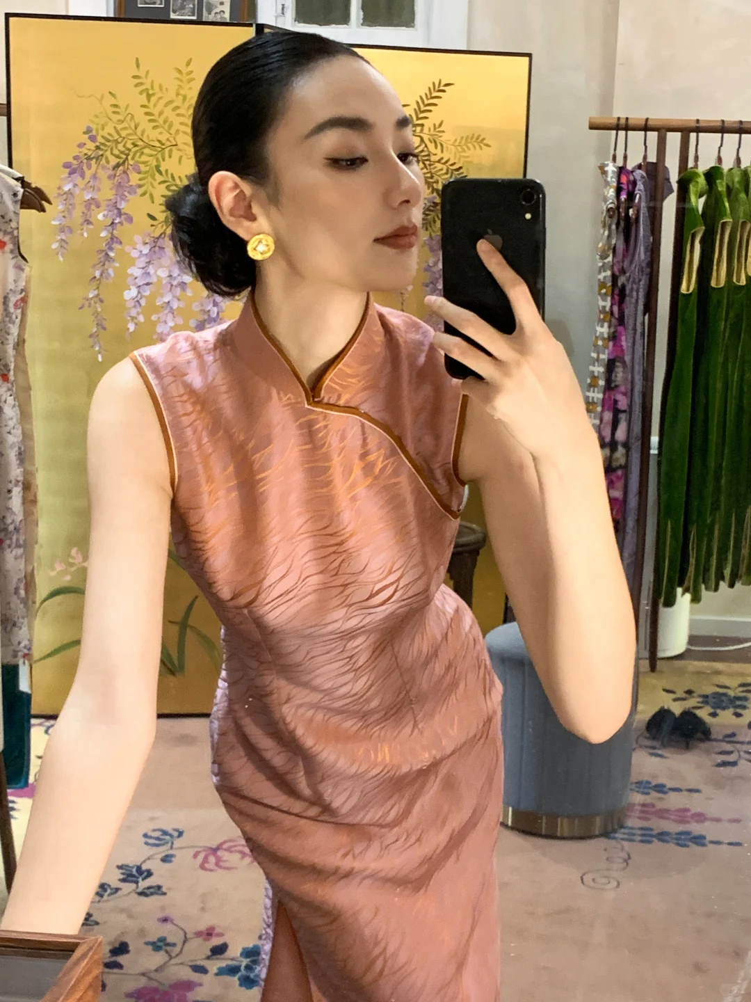 最近痴迷旗袍，试上了曼玉同款