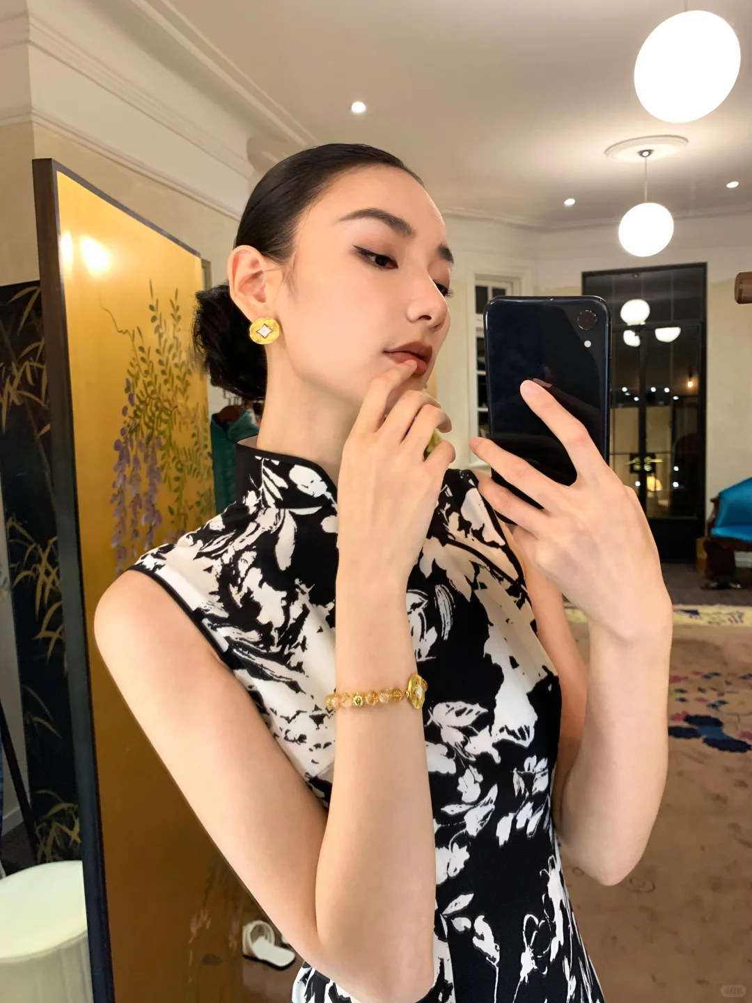 最近痴迷旗袍，试上了曼玉同款