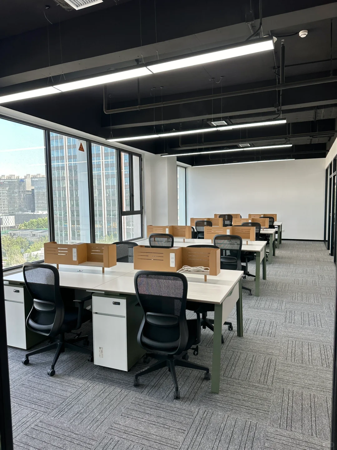 青岛创业！办公室选在了市中心地铁口太香啦