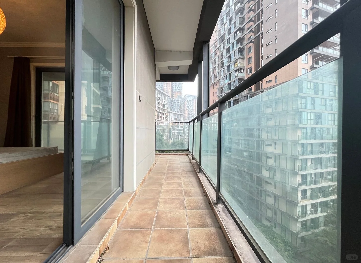 诚心出售北滨路四房 间间带阳台