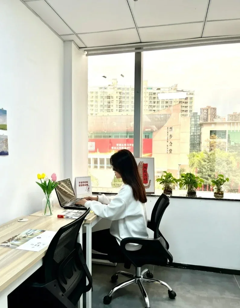 长见识了 一层几十家公司.......