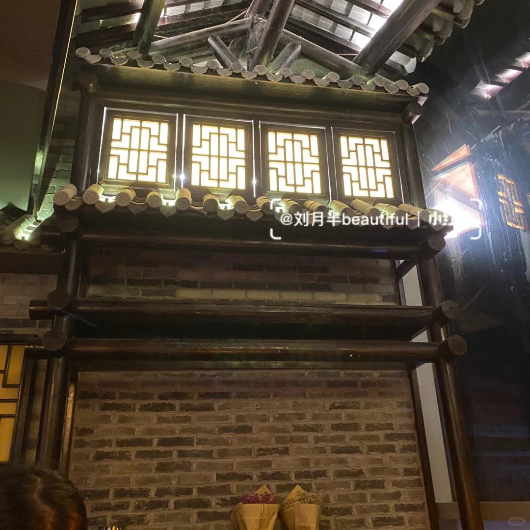 总能在深夜唱哭微醺的你——陈年旧事民谣酒馆