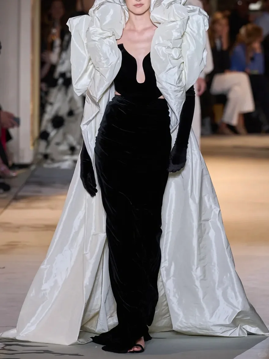 Zuhair Murad 2023秋冬高定🕷️暗夜的魅惑